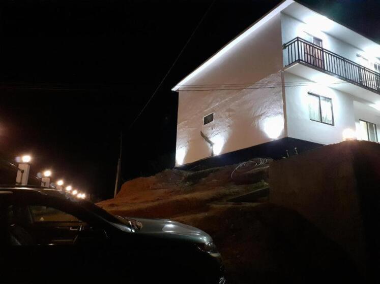 Elevate 360 Holiday Bungalow Hotel Nuwara Eliya Ngoại thất bức ảnh